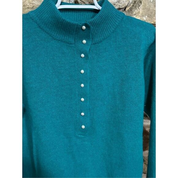 Women's Vintage Yarn Works Blue Sweater Faux Pearl Knit Lambswool Angora Size Sm - Picture 2 of 6